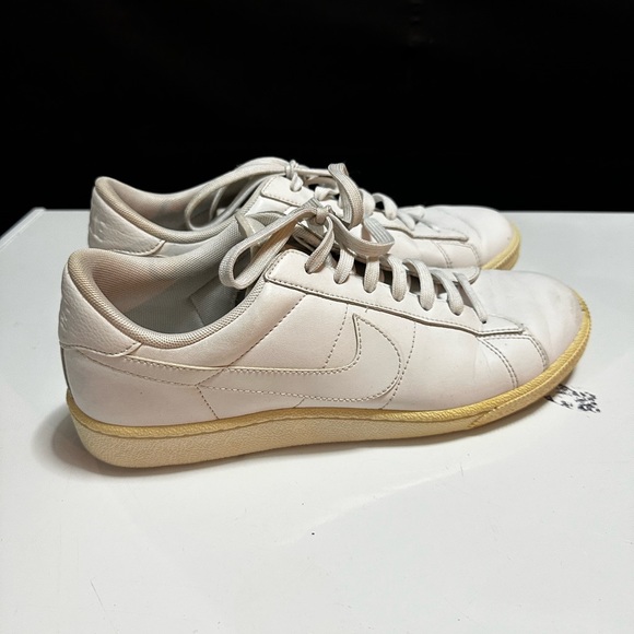 Nike sneakers - Picture 4 of 4